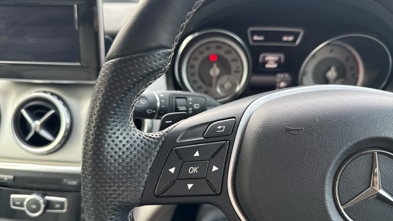 Mercedes-Benz GLA 220 CDI 4Matic Sport 5dr Auto [Premium] Diesel Hatchback